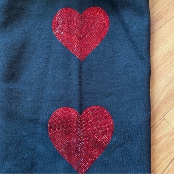 Carmar Los Angeles Black Crew Neck Sweatshirt Red Studded Heart Sleeves Size SML - Picture 14 of 16